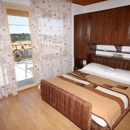 Studio Palit 3195d Palit